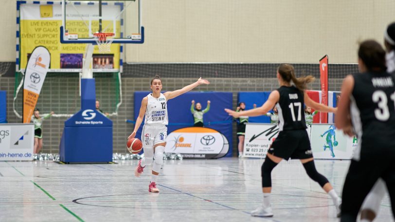 Die HTC-Damen gewinnen gegen die SNP BasCats USC Heidelberg am Sonntag (3.10.2021) mit 66:64. Im Bild Dragana Domuzin