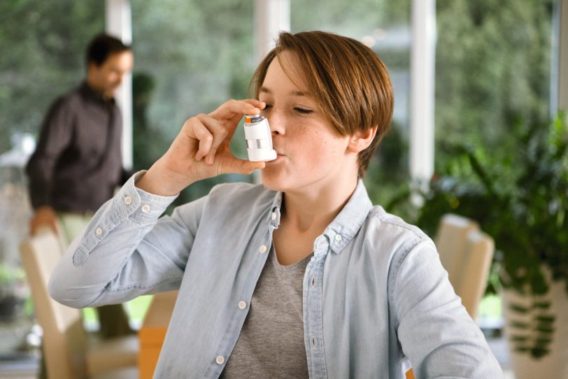 Bei Jungen bis 14 Jahren wird häufig ein Asthma diagnostiziert. Deshalb ist es wichtig, Asthma früh zu erkennen und konsequent zu behandeln.