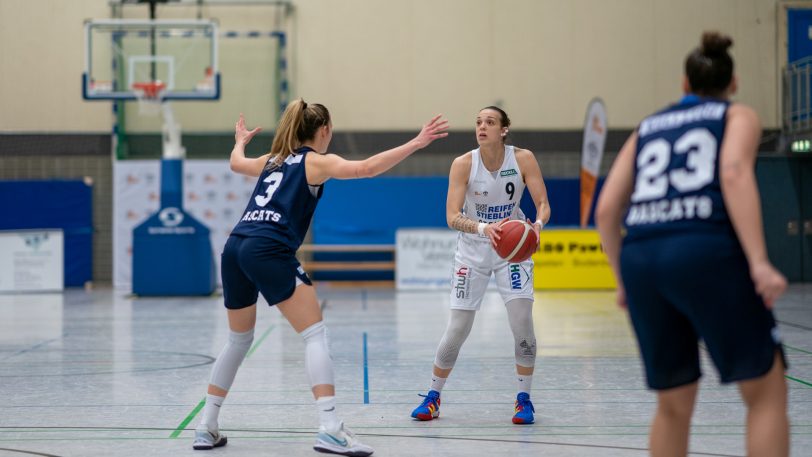 Die Basketballerinnen vom Herner TC gewinnen am Mittwoch (2.3.2022) mit 85:69 gegen die Capitol Bascats Düsseldorf.