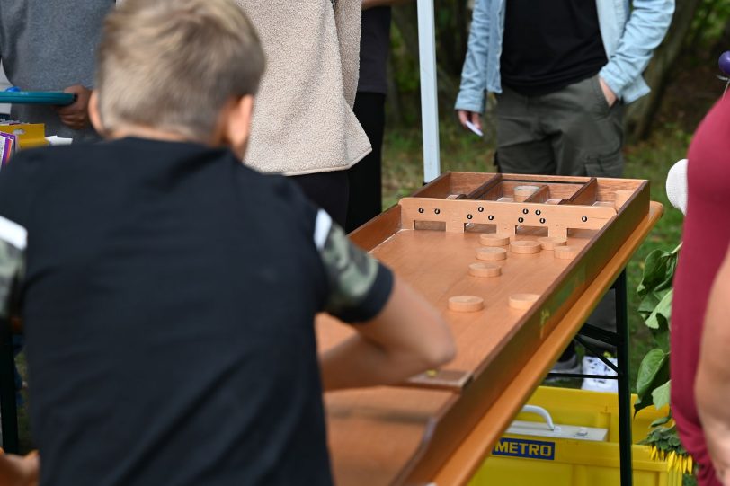 Kleine Besucher nutzten die Spielangebote der Stände