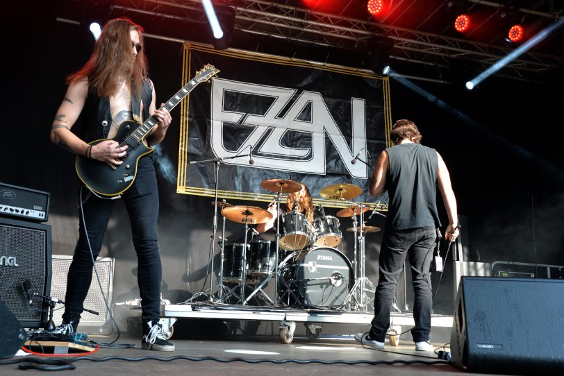 13 Bands standen beim 34. Spektakulum am Stennert Anfang September 2021 auf der Bühne. im Bild: die Metal Band EZAN.