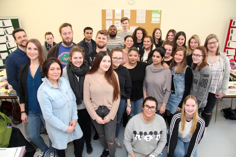 Die neuen Krankenpflegeschüler.