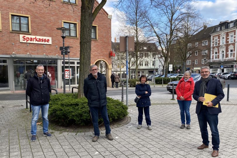 v.l. Thilo Segupta, Willibald Wiesinger, Ruth Gehrt, Frau Send und Adi Plickert.