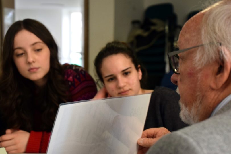 Die Aktion Zeitzeugen zu Gast an der Realschule Crange.