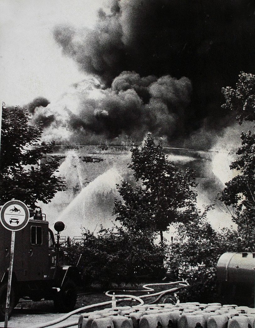 August 1984: 26 Stunden lang löschte und kühlte die Feuerwehr.