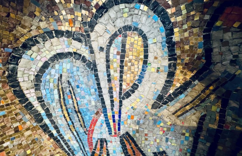 Das Mosaik wurde ins rechte Licht gerückt.