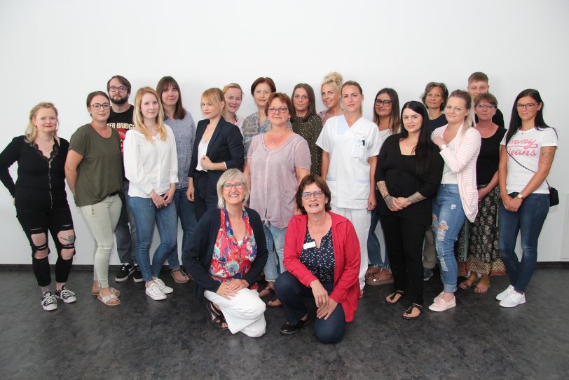 21 Wundexperten schließen Zusatzausbildung an vier Standorten der Ev. Krankenhausgemeinschaft erfolgreich ab.