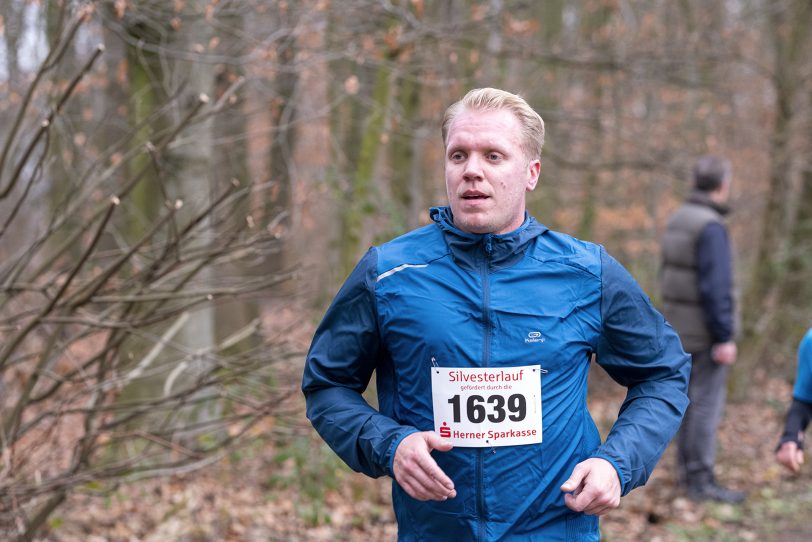 Der 42. Herner Silvesterlauf im Revierpark Gysenberg in Herne (NW), am Dienstag (31.12.2019).