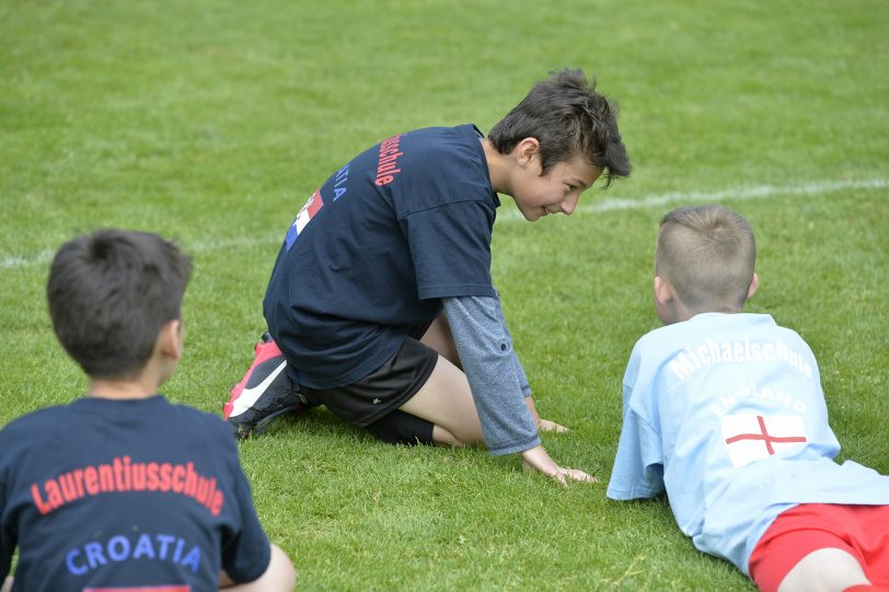 Mai: EM der Grundschulen - man muss nicht immer gegen den Ball treten