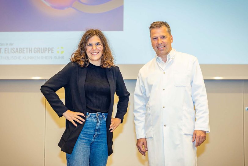 Informierten über gynäkologische Krebserkrankungen: Prof. Dr. Clemens Tempfer (r.) und Susanne Ernst (l.).