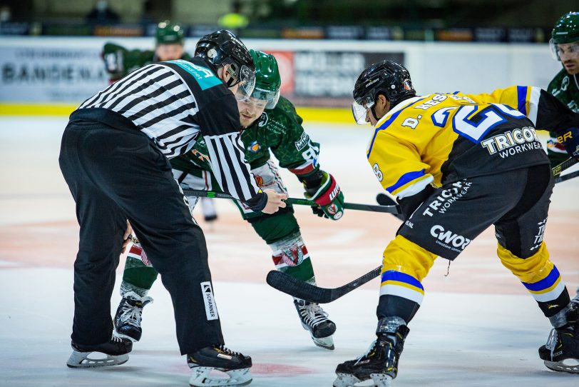 Nils Liesegang und der Herner EV verloren die Partie gegen Tilburg mit 2:3 nach Overtime.