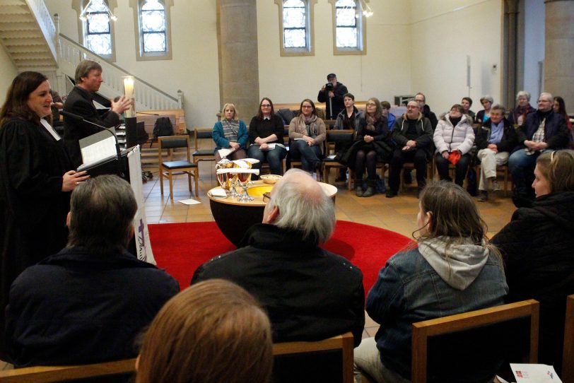 Laut- und Leisegottesdienst in der Kreuzkirche.