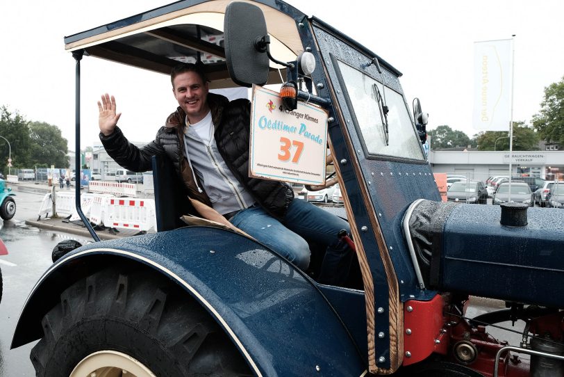 Oldtimerparade zur Cranger Kirmes.