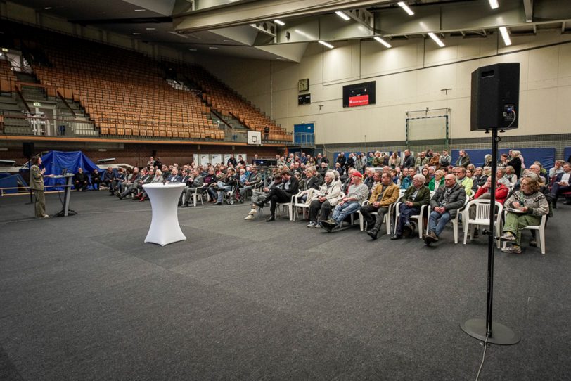 Viele Menschen kamen zur Infoveranstaltung rund um Blumenthal.