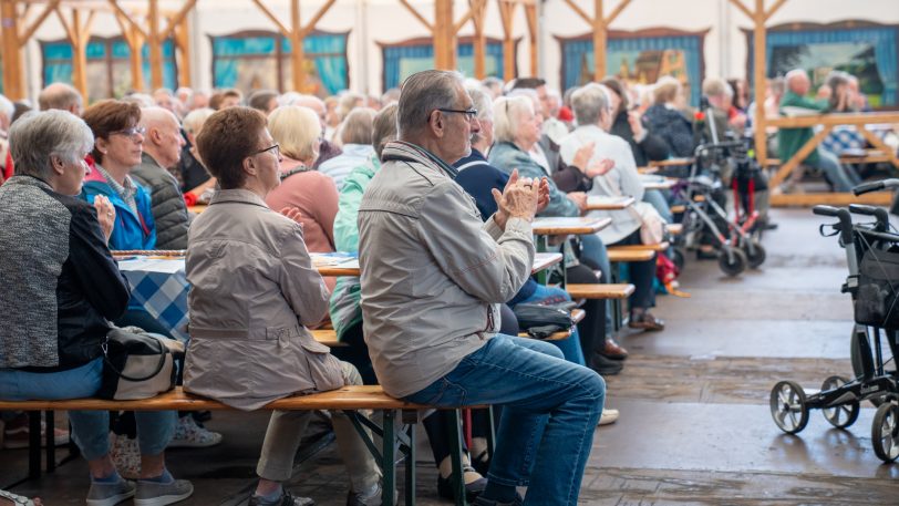 Der traditionelle Gottesdienst der evangelischen Kirchengemeinde Wanne-Eickel in der Bayern-Festhalle auf der Cranger Kirmes am Sonntag (3.8.2025).
