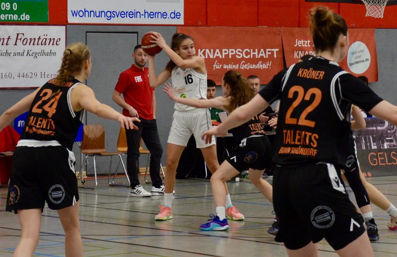 Die Metropol Ladies siegen in Grünberg mit 77 : 84 (16 : 29, 26:14).