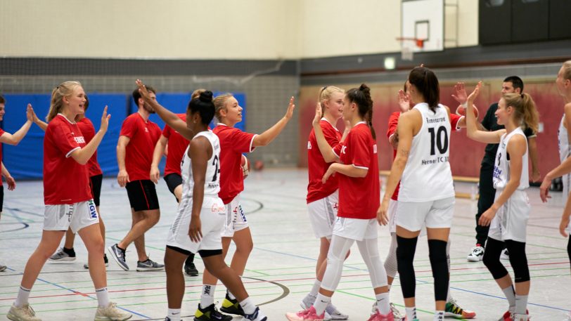 HTC Basketballerinnen spielen gegen die HEV Miners ein lockeres Basketballspiel am Mittwoch (8.9.2021). Die Basketballerinnen gewannen 39:33.