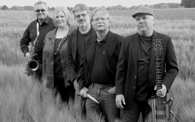 Beckers Blues Band – gestandene Musiker der Münsterländer Blueszene mit Saxophon und Girlpower.