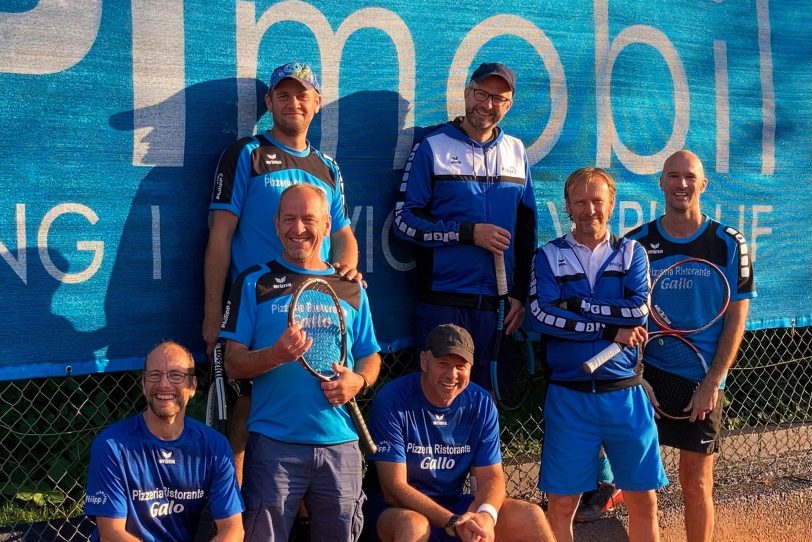 Hinten link: Daniel Lankau, Lars Heid, Vorne: Rainer Kreße, Uwe Kurth, Stefan Neumann, Sven Reichstein.