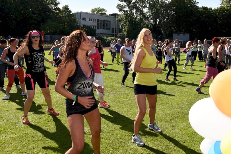 Die 1. Zumba Open Air Party fand am Samstag (27.6.2015) in der Mondpalast-Arena statt.