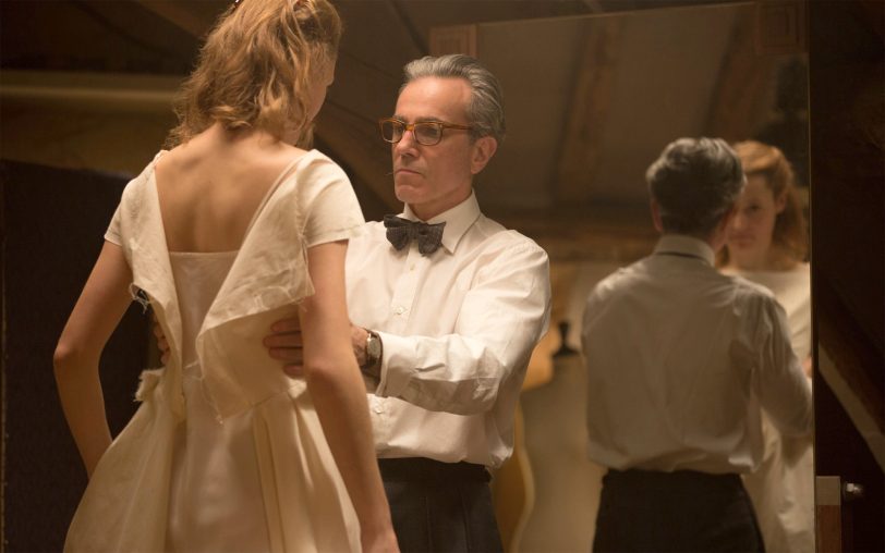 Opulentes Historiendrama mit Oscar-Preisträger Daniel Day-Lewis als Luxus-Schneider: Der seidene Faden.