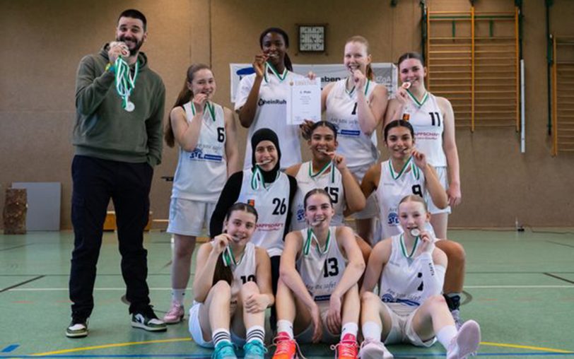 Die weibliche U18 vom Herner TC holte beim Top4-Turnier der Westdeutschen Meisterschaft den zweiten Platz. Im Finale unterlag man dem Hürther BC.