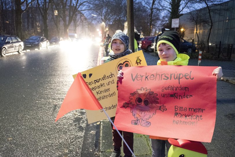 ARCHIVfoto: Fynn und Nico bei der Aktion