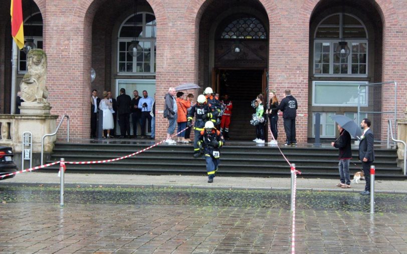 Beim Treppenhauslauf vor dem Herner Rathaus (Archivbild).