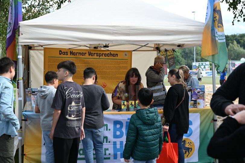 Stand von Bündnis Herne am Kanalfest