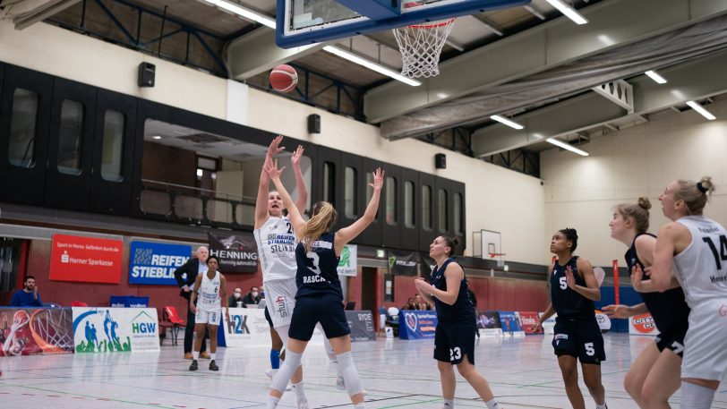 Die Basketballerinnen vom Herner TC gewinnen am Mittwoch (2.3.2022) mit 85:69 gegen die Capitol Bascats Düsseldorf.