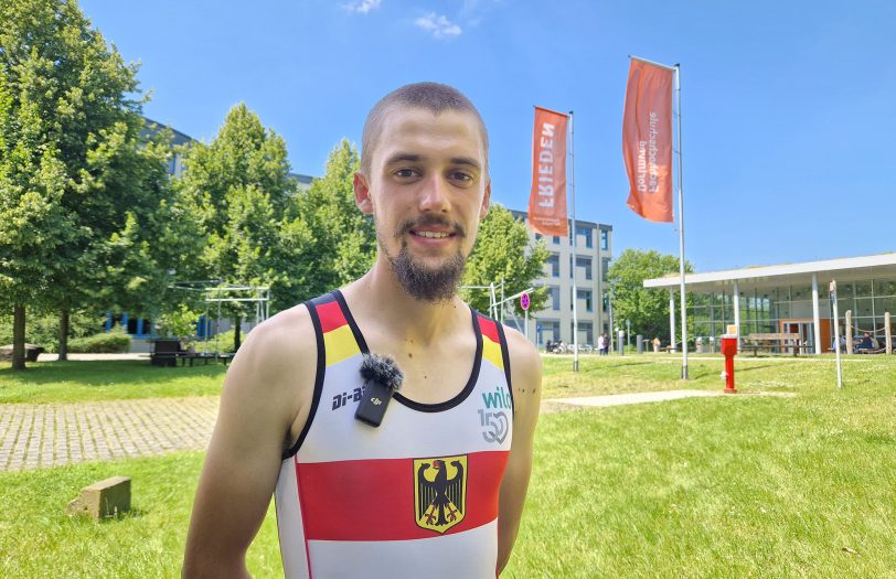 Zwischen Studium und Training: Florian Koch, hier im Trainingsoutfit, studiert Informatik auf dem Campus Emil-Figge-Straße.