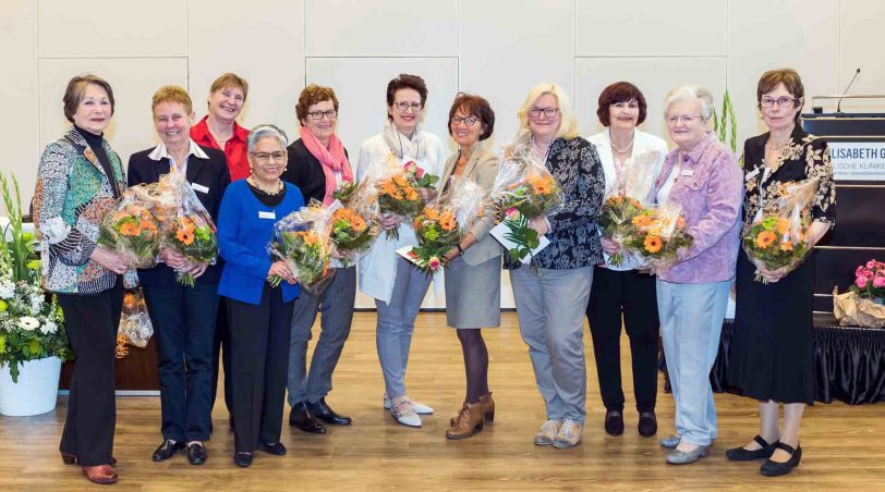 Zum 35-jährigen Jubiläum wurde die Arbeit der „grünen Damen“ im Marinen Hospital Herne gewürdigt. Sechs von Ihnen erhielten das St. Elisabeth Kreuz.