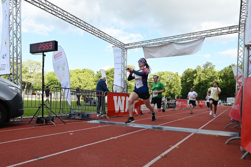 Die Läufer beim Zieleinlauf.