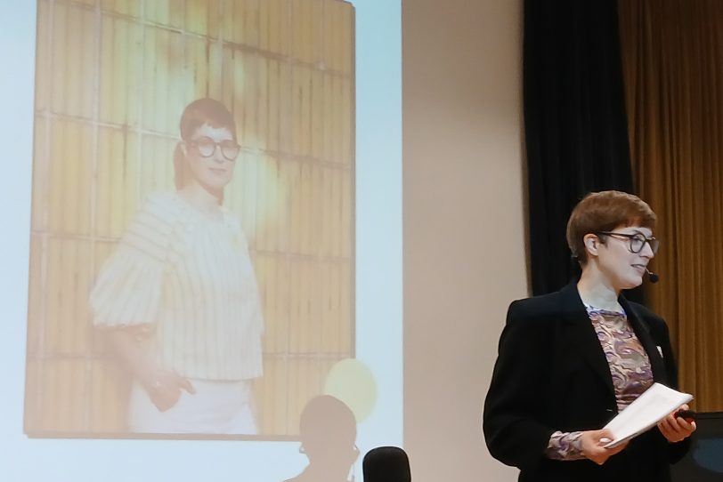 Nina Lorenzen beschrieb in Ihrem Eröffnungsvortrag die aktuelle Situation der Modebranche.