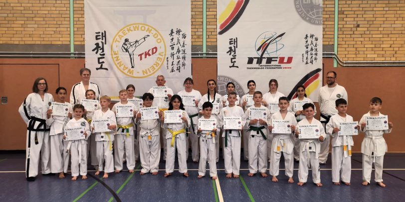 25 Farbgurt (Kup)-Prüfungen beim TKD-Wanne im Juni 2024.