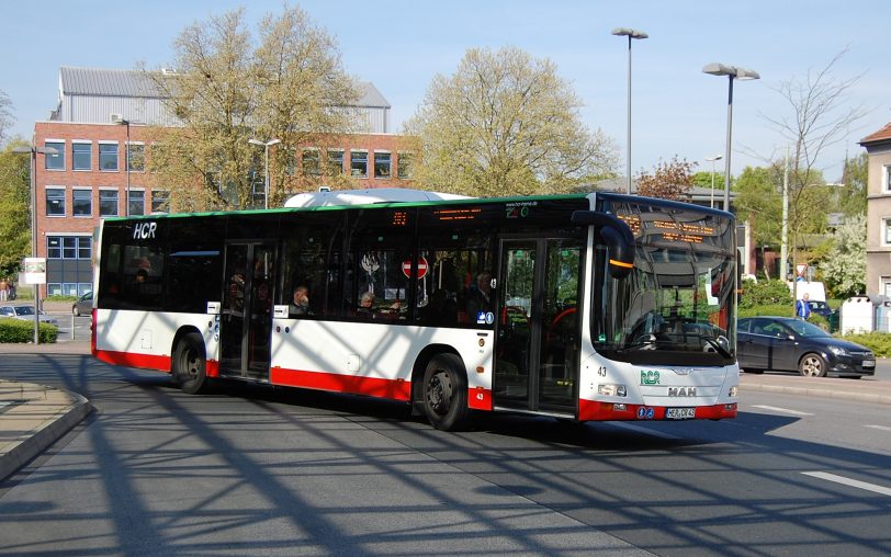 In den Bussen der HCR gilt ab 1. August 2021: Vorne einsteigen, hinten aussteigen (Archivbild).