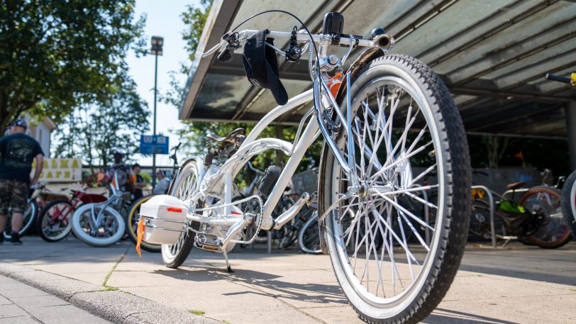 Die Gruppe „Bikelife“ um Christian Joswig hat es wieder getan: Am Samstag (20.7.2024) trafen sich die Cruiser am Herner Bahnhof, um wie immer traditionell im Sommer Spenden für das Lukas Hospiz einzusammeln.