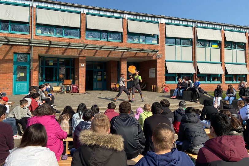 Das Zirkusteam StandArt ist in dieser Woche mit den Schülern der Erich-Kästner-Schule bei einer Zirkusprojektwoche aktiv - am Ende gibt es noch Vorstellungen (Archivbild).