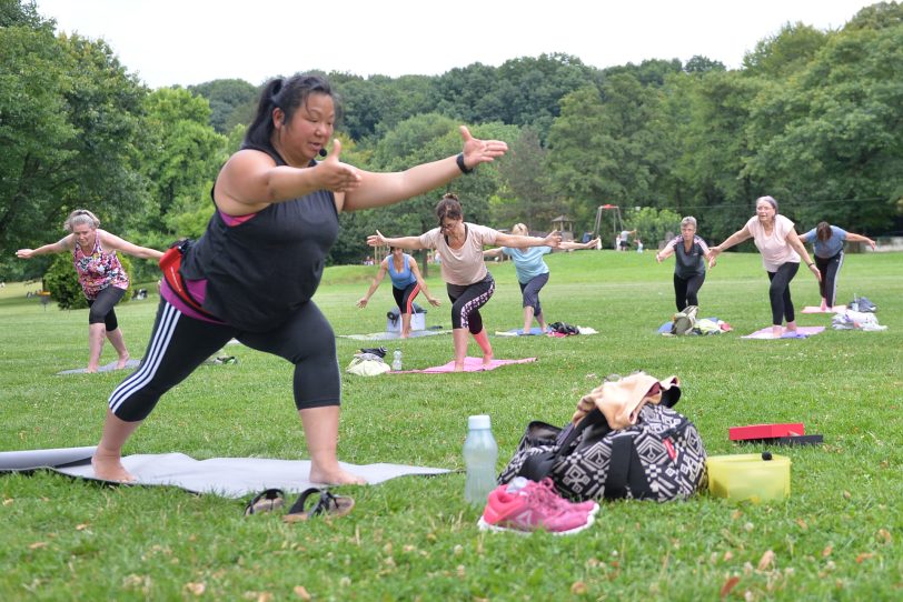 Herner Akademie: Yoga mit Wai Yin Keuchel beim Sommerangebot 2024.