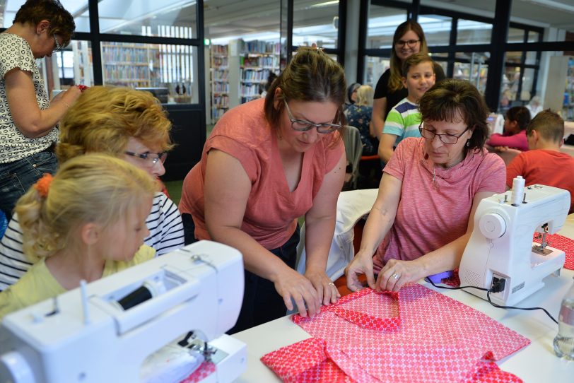 Dienstags in der Bibliothek: Näh-Workshop mit Chiara Cremon.