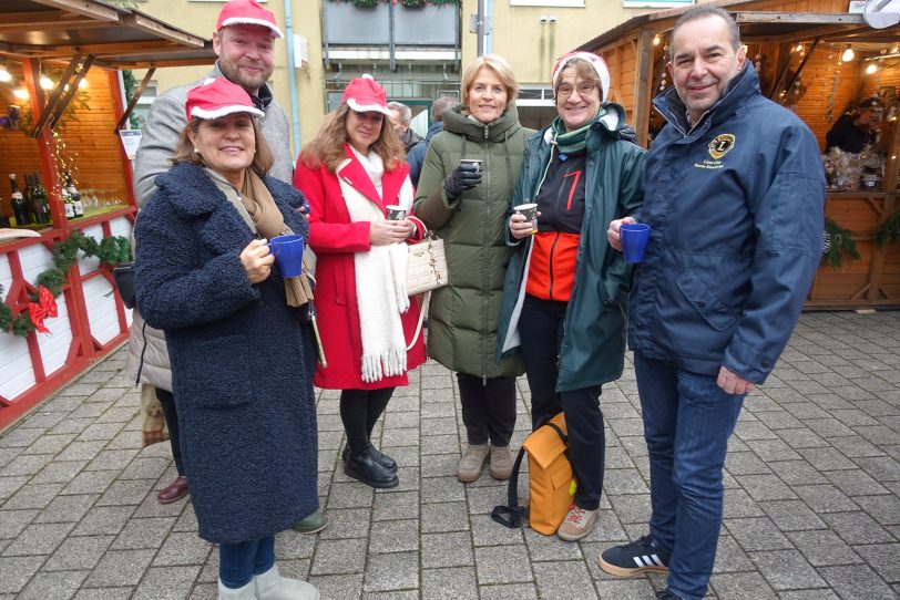 Eickeler Adventsmarkt der Lions Herne-Emschertal: Sie hatten am 8.12.2024 in ihr Weihnachtsdorf vor der Kulturbrauerei eingeladen.