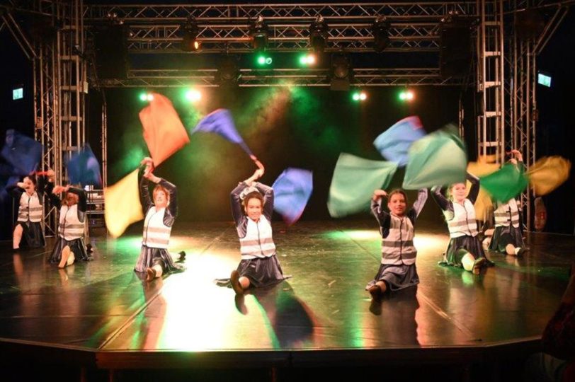 Zirkus RatzFatz – Coming Home for Christmas – RatzFatz nach Hause.