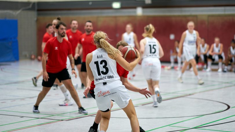 HTC Basketballerinnen spielen gegen die HEV Miners ein lockeres Basketballspiel am Mittwoch (8.9.2021). Die Basketballerinnen gewannen 39:33.