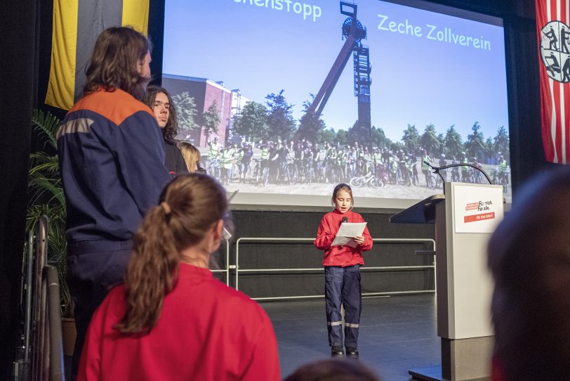 Jahresbericht der Jugendfeuerwehr .