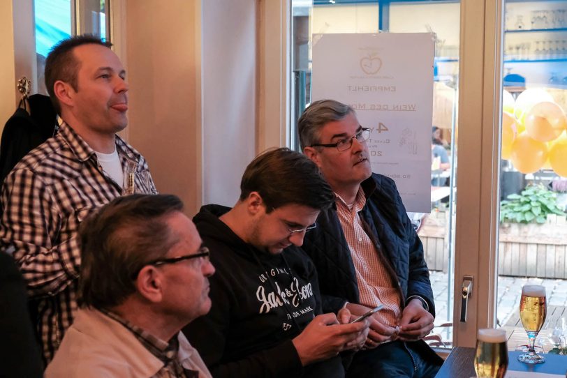 Markus Schlüter (r.)