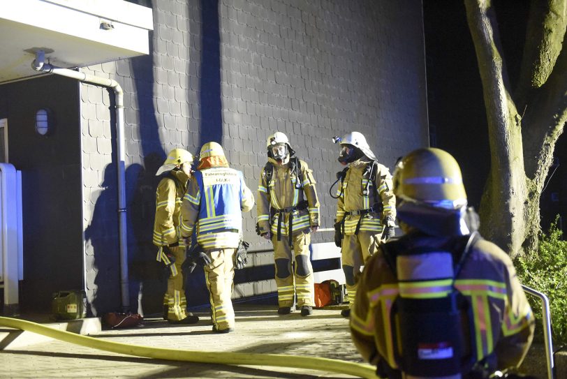 Kellerbrand in einem Hochhaus an der Glockenstrße 4 in Herne (NW), am Montag (13.04.2020). Foto: Daniel Knopp/News-Report-NRW