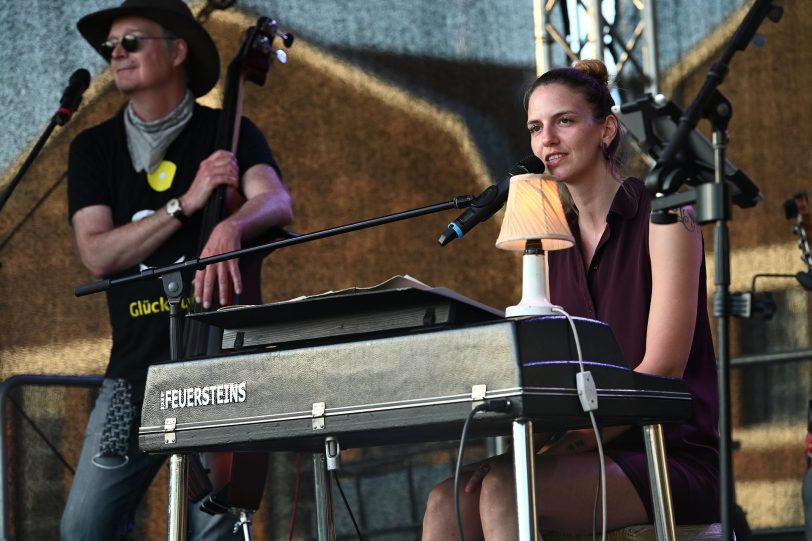 Die Feuersteins Live beim Flottmann-Open-Air