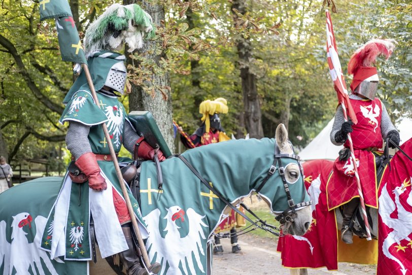 Mittelalter Spektakel rund um das Schloss Strünkede.