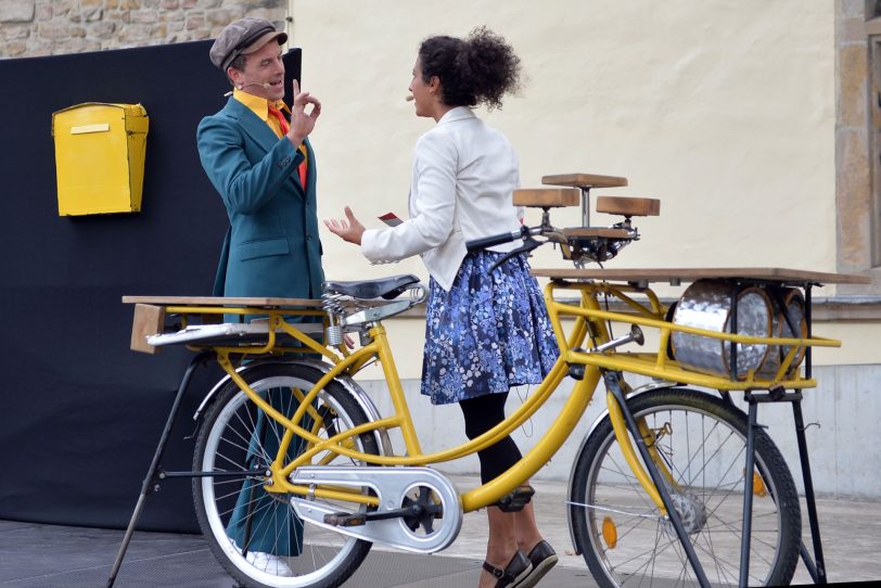 Das Kazibaze-Theater: Postmann Fritz und Fräulein Rita.