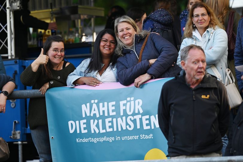 Die Tageseltern Herne feiern die Läufer an
